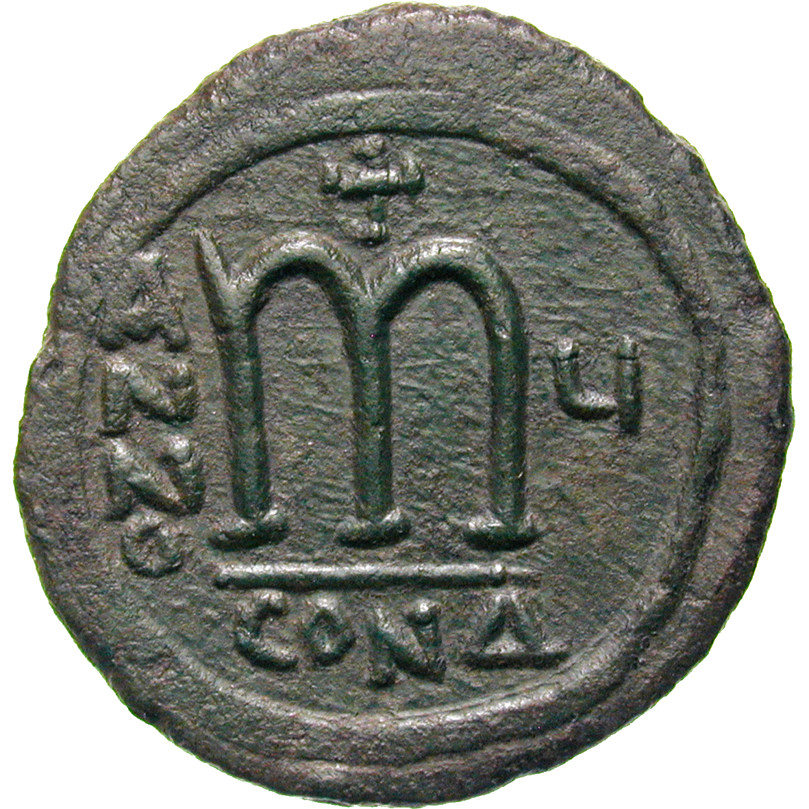 Byzantinisches Kaiserreich, Tiberius II. Constantinus, Follis (reverse)